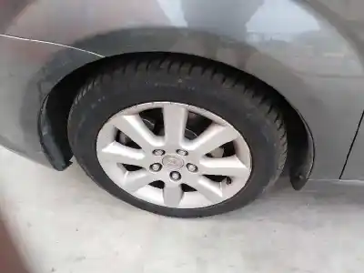 Veículo de Sucata toyota corolla verso (r1) 2.0 turbodiesel cat do ano 2004 alimentado 1cdftv