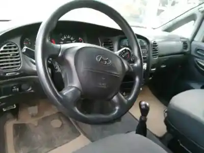 Veículo de Sucata hyundai h 1 h 1 combi con puerta de dos do ano 2004 alimentado d4bh