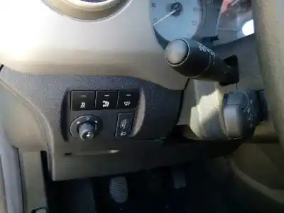 Véhicule à la ferraille peugeot partner tepee active 1.2 pure tech 110 de l'année 2017 alimenté hn01
