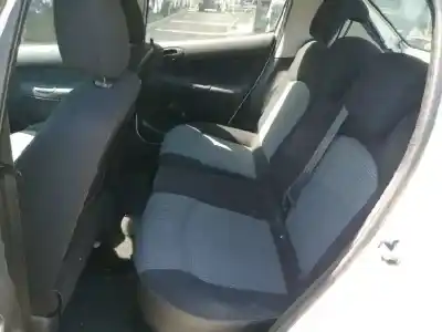 Veículo de Sucata peugeot 206 berlina 1.4 hdi do ano 2004 alimentado 8hx