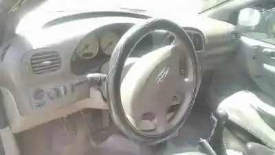 Scrapping Vehicle chrysler voyager (rg) 2.5 crd se grand voyager of the year 2003 powered enj