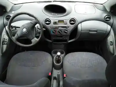 Veículo de Sucata toyota                                             yaris (ncp1/nlp1/scp1)                                                                                                                                                                                                                                     1.3 luna                                                                                                                                                                                                                                                   do ano 2002 alimentado 2nz