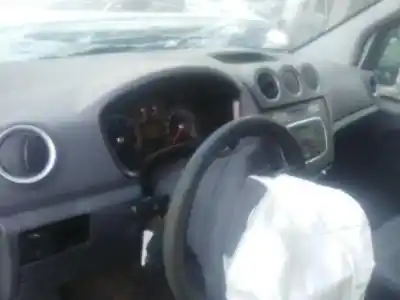 Veicolo di demolizione ford transit connect (tc7) furgón (2006->) dell'anno 2010 alimentato r3pa