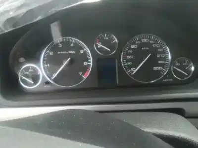 Vehicul casat peugeot 407 sr confort al anului 2004 alimentat 6fz