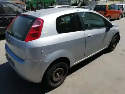 Veículo de Sucata fiat grande punto (199_) 1.4 (199axb1a) do ano 2006 alimentado 350a1000