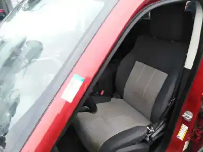 Veículo de Sucata dodge nitro 2.8 crd 4wd do ano 2007 alimentado vm51c