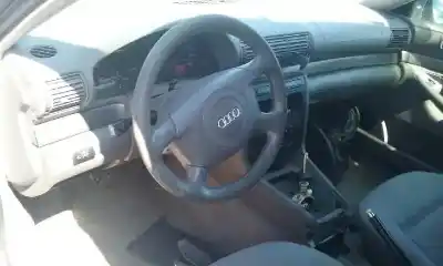 Veículo de Sucata audi a4 berlina (b5) 1.9 tdi do ano 1999 alimentado afn