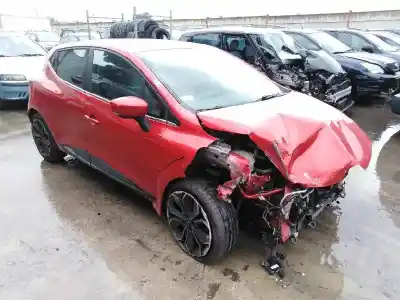 Vehículo de desguace RENAULT CLIO IV 0.9 del año 2017 con motor H4B408