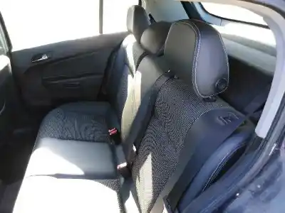 Veículo de Sucata opel astra h berlina 1.7 16v cdti do ano 2007 alimentado z17dth