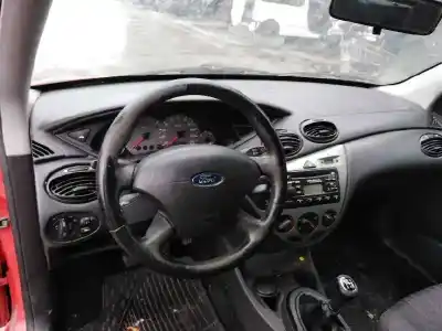 Véhicule à la ferraille ford focus berlina (cak) 1.6 16v cat de l'année 2003 alimenté fydb