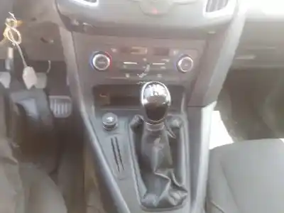 Scrapping Vehicle ford focus lim. (cb8) 1.6 16v ti-vct cat of the year 2015 powered pndd