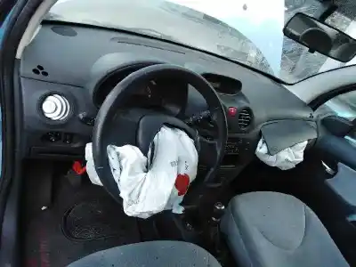 Veículo de Sucata citroen c3 1.4 hdi (68 cv) 1.4 hdi do ano 2002 alimentado 8hx