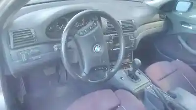 Veículo de Sucata bmw serie 3 touring (e46) 320d do ano 2001 alimentado 204d4