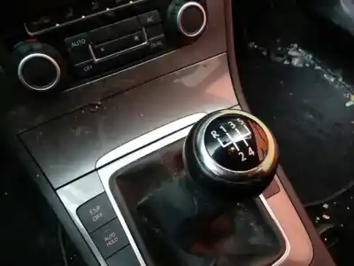 Veículo de Sucata volkswagen passat b6 (3c2) 2.0 tdi do ano 2010 alimentado cbdc