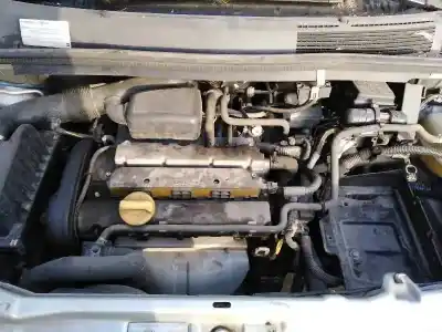 Scrapping Vehicle opel zafira a 1.6 16v of the year 1999 powered x16xel