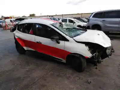Vehículo de desguace RENAULT CLIO IV 1.5 dCi Diesel FAP del año 2017 con motor K9K628