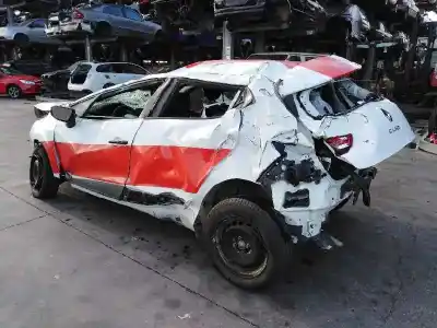 Veículo de Sucata renault clio iv (bh_) 1.5 dci 90 do ano 2017 alimentado k9k628