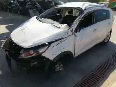 Veículo de Sucata kia sportage iii (sl) 1.7 crdi do ano 2013 alimentado d4fd