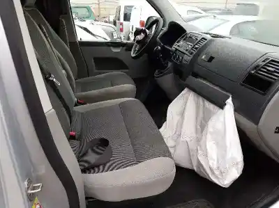 Veículo de Sucata volkswagen t5 transporter (7e) 2.0 tdi do ano 2014 alimentado caac