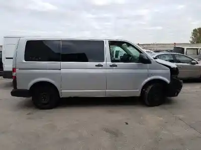 Veículo de Sucata volkswagen t5 transporter (7e) 2.0 tdi do ano 2014 alimentado caac
