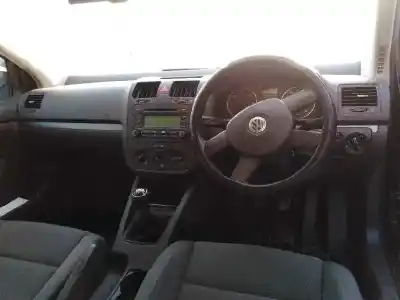 Veículo de Sucata volkswagen golf v berlina (1k1) 1.9 tdi do ano 2004 alimentado bkc