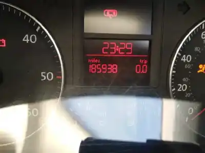 Veículo de Sucata volkswagen golf v berlina (1k1) 1.9 tdi do ano 2004 alimentado bkc