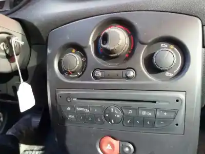 Veículo de Sucata renault clio iii yahoo do ano 2011 alimentado k9k770