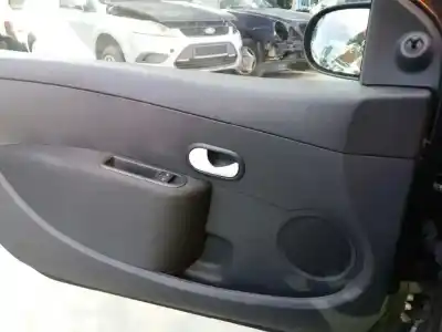 Veículo de Sucata renault clio iii yahoo do ano 2011 alimentado k9k770