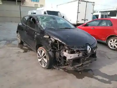 Здавання транспортного засобу RENAULT CLIO IV Technofeel року 2015 потужний H4B400