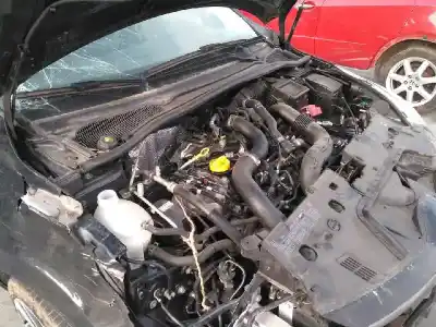 Здавання транспортного засобу renault clio iv technofeel року 2015 потужний h4b400