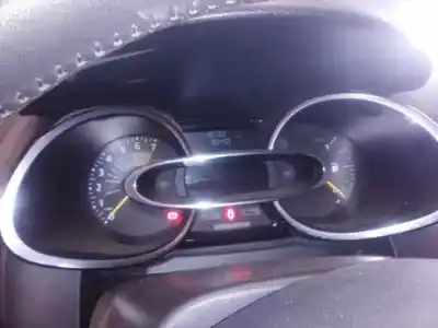 Здавання транспортного засобу renault clio iv technofeel року 2015 потужний h4b400