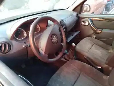 Scrapping Vehicle dacia duster (hs_) 1.6 16v of the year 2010 powered k4m690