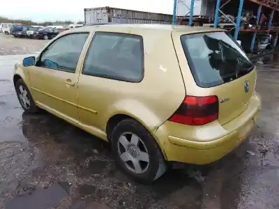 Veículo de Sucata volkswagen golf iv (1j1) 1.6 do ano 1999 alimentado akl
