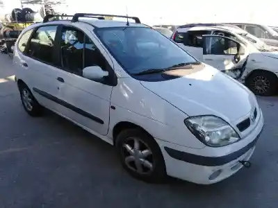 Здавання транспортного засобу RENAULT                                            MEGANE I SCENIC (JA0)                                                                                                                                                                                                                                      1.9 D RN                                                                                                                                                                                                                                                   року 2000 потужний F8Q790