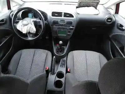 Veicolo di demolizione seat leon (1p1) 1.9 tdi dell'anno 2005 alimentato bkc