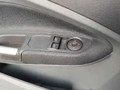 Vehicul casat ford c-max (ceu) trend al anului 2013 alimentat t3da