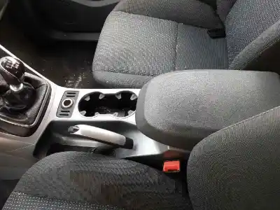 Vehicul casat ford c-max (ceu) trend al anului 2013 alimentat t3da