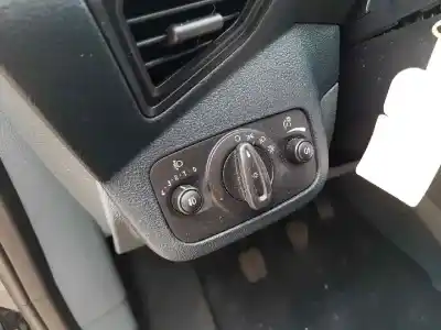 Vehicul casat ford c-max (ceu) trend al anului 2013 alimentat t3da