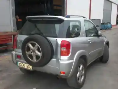 Veículo de Sucata toyota rav 4 ii (_a2_) 2.0 4wd (aca21, aca20) do ano 2002 alimentado 1azfe