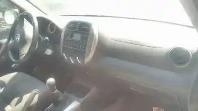 Veículo de Sucata toyota rav 4 ii (_a2_) 1.8 (zca25_, zca26_) do ano 2005 alimentado 1zzfe