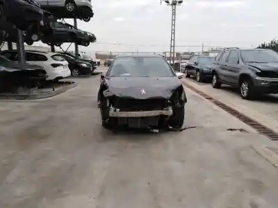 Veicolo di demolizione peugeot 208 i (ca_, cc_) 1.2 thp 110 dell'anno 2019 alimentato hn05