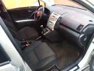 Vehicul casat toyota corolla verso (r1) 2.2 d-4d sol al anului 2005 alimentat 2adftv