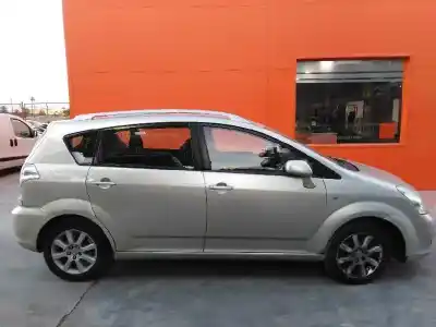 Vehicul casat toyota corolla verso (r1) 2.2 d-4d sol al anului 2005 alimentat 2adftv