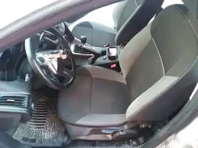 Verschrottungsfahrzeug ford focus iii 1.6 tdci des jahres 2013 angetrieben t1da