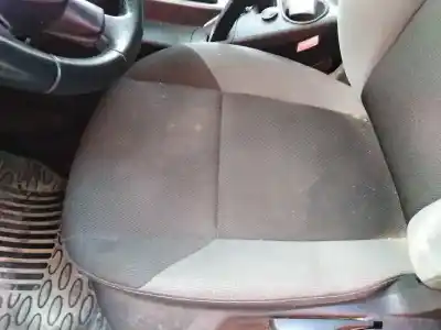 Verschrottungsfahrzeug ford focus iii 1.6 tdci des jahres 2013 angetrieben t1da