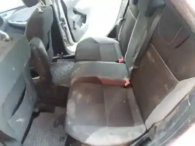 Verschrottungsfahrzeug ford focus iii 1.6 tdci des jahres 2013 angetrieben t1da