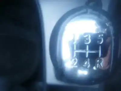 Veículo de Sucata toyota corolla (_e12_) 1.4 vvt-i (zze120_) do ano 2006 alimentado 4zzfe