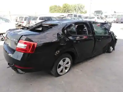 Veículo de Sucata skoda octavia lim. (5e3) 1.0 tsi do ano 2019 alimentado dkra