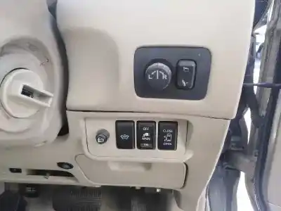 Scrapping Vehicle nissan elgrand (2002-2010) 3.5 v6 cat e51 of the year 2002 powered vq35