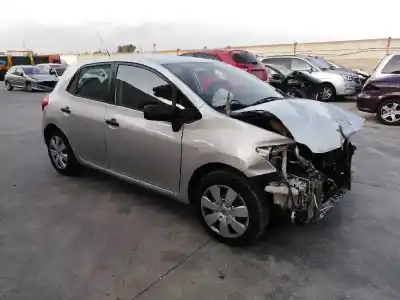 Veículo de Sucata TOYOTA AURIS (_E15_) 1.4 D-4D (NDE150_) do ano 2008 alimentado 1ND-TV